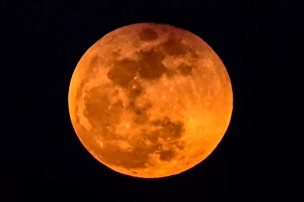 缩略图 | 年度最大“超级血月”来了，加国各地均能观测！