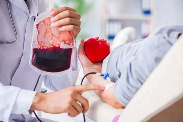 缩略图 | 男子吐槽自己献血13次，家人用血却遇阻！