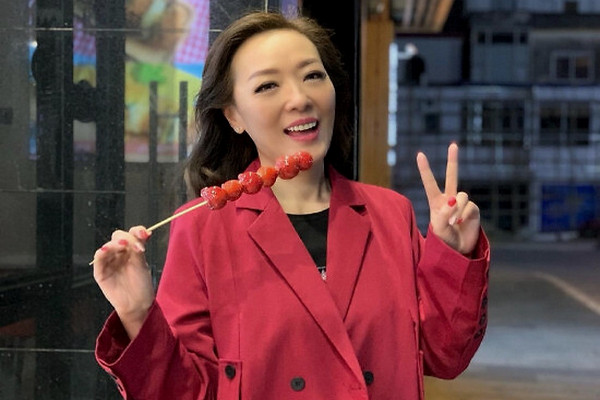 缩略图 | 48岁TVB女星乘公交车吃路边摊，开餐厅倒闭炒股又亏百万