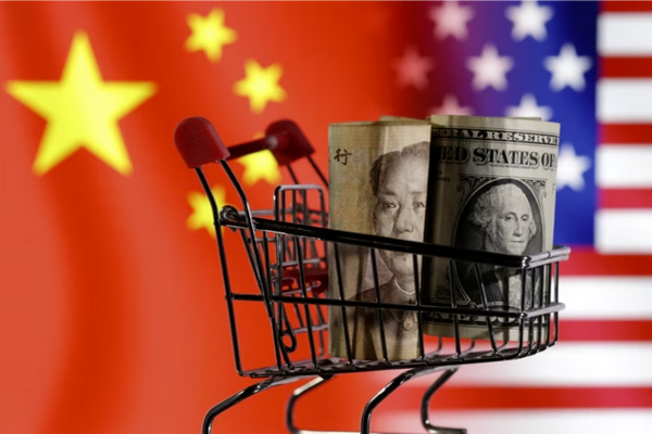 缩略图 | 人民币贬值压力巨大，兑美元汇率已跌至16年最低点！