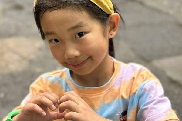 缩略图 | 撞死8岁华裔女孩司机曝光：47岁印度裔地产经纪被控罪！