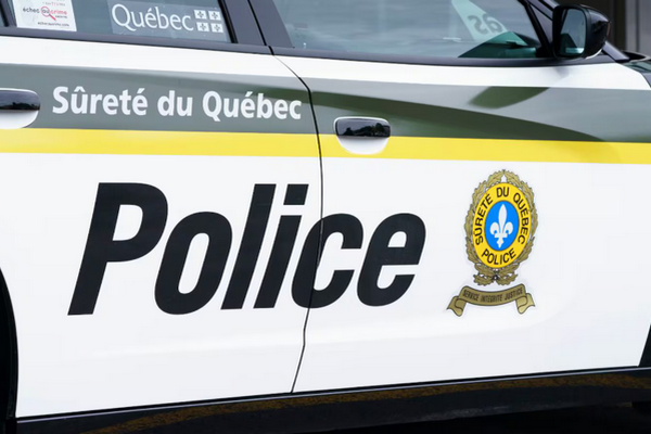 缩略图 | 【突发】加拿大41岁父亲涉嫌杀害10岁儿子和12岁女儿，随后自杀！