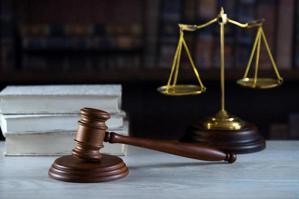 缩略图 | 丈夫“婚外情”转账140余万元，法院判“赠与无效还要支付利息”！