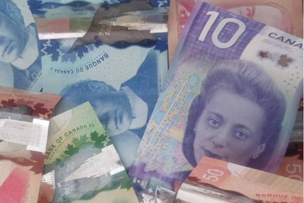 缩略图 | 加币持续走低，汇率创两周来低点，加拿大经济开始明显减缓！