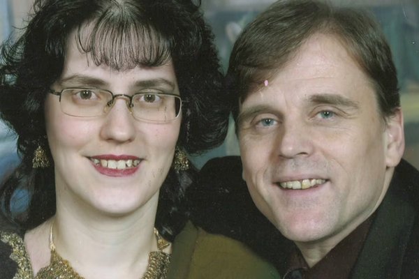 缩略图 | 加拿大夫妇被要求偿还3.3万加元疫情补助，与税务局抗争！