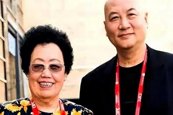 缩略图 | 陈丽华大谜团：前夫姓王，自己姓陈，三个孩子都姓赵！