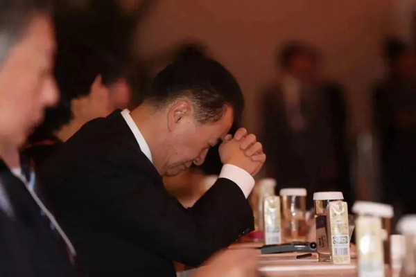 缩略图 | 王健林，被好兄弟追债89亿