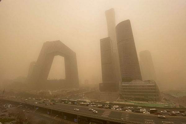 缩略图 | 北京吃土：京师错愕的10年最强沙尘暴之乱