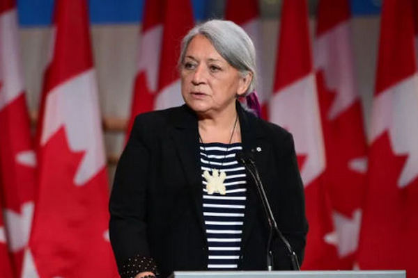 缩略图 | 加拿大迎来首位原住民总督：原住民领袖玛丽·西蒙出任
