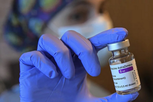 缩略图 | 希腊一女性接种阿斯利康疫苗，30分钟后死亡！
