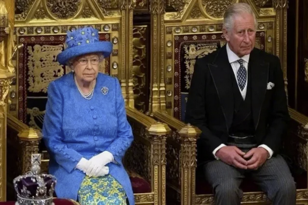 缩略图 | 英国女王去世，史泰龙等众星发声悼念，与张国荣珍贵合影曝光
