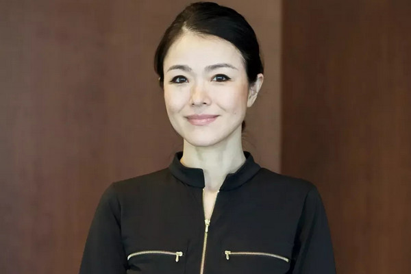 缩略图 | 从实习生到高管，华裔美女在华尔街书写传奇！