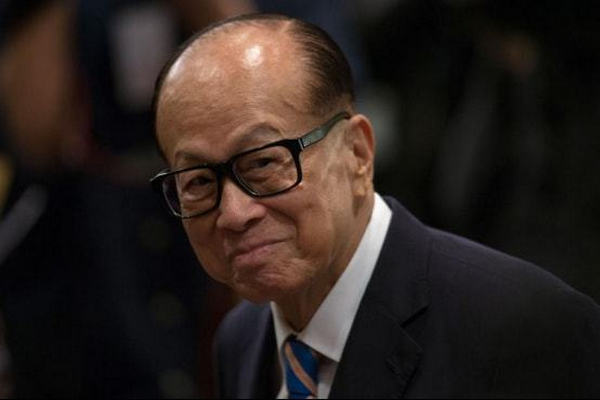 缩略图 | 李嘉诚海外大撤退：甩卖英国资产套现60亿，去年刚出售上海物业套现21亿