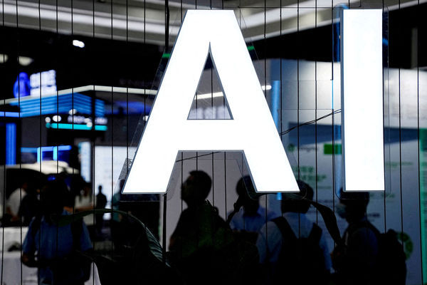 缩略图 | 美国法官裁定“AI作品不受版权保护”，人类创作才有！
