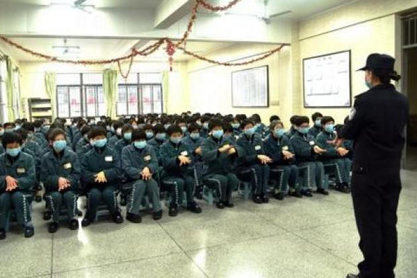 缩略图 | 武汉女子监狱确诊新冠肺炎病例230例，监狱长被免职！