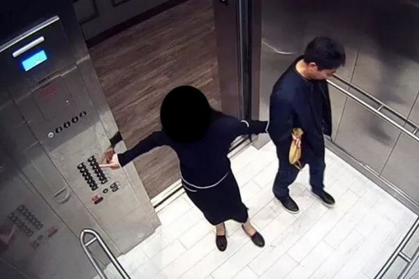 缩略图 | 【音频】刘强东被捕那一夜发生了什么？警方公布案件卷宗