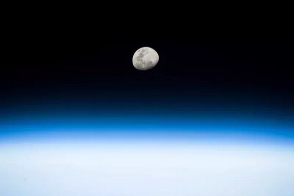缩略图 | 规范国际太空竞争，美国白宫指示NASA建立“月球标准时间”！