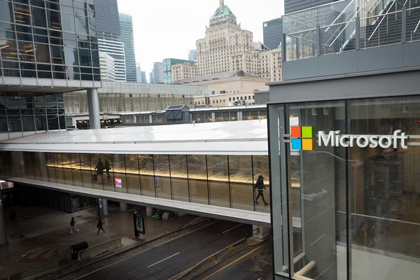 缩略图 | 微软砸75亿扩建加拿大数据中心，派"定心丸"承诺服务不断供！