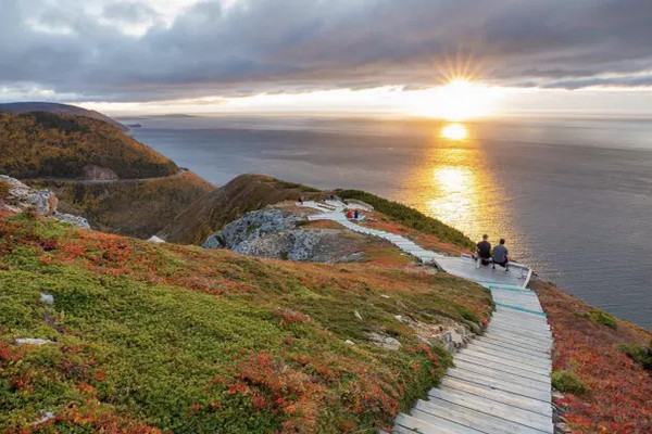 缩略图 | 加拿大这个景点被评为世界上最难忘的求婚地点之一！