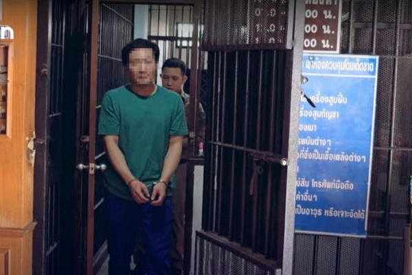 缩略图 | 加拿大华裔男子在泰国打开飞机舱门被捕，可被判死刑！